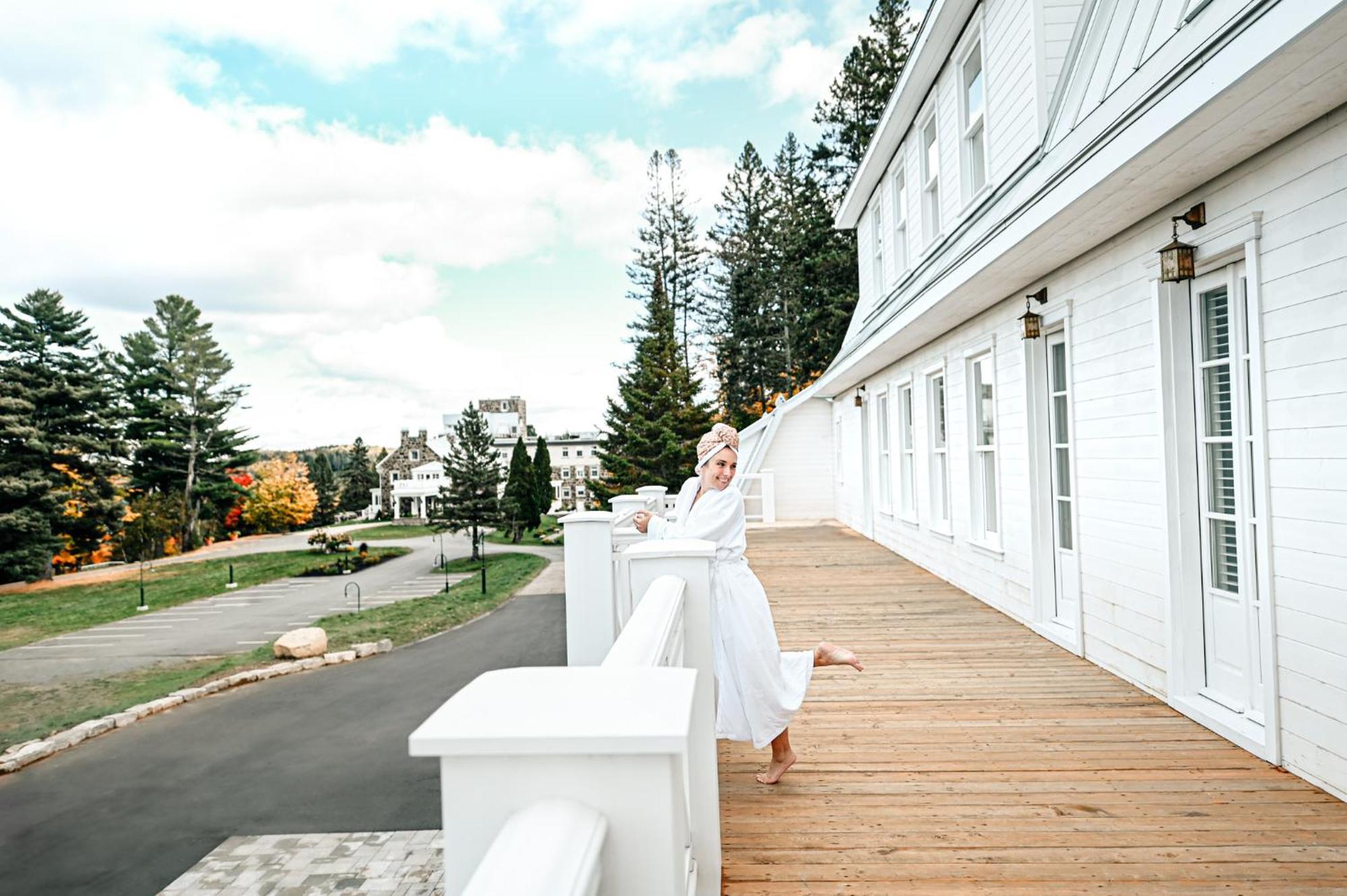 Hotel Stonehaven Le Manoir Sainte-Agathe-des-Monts Exterior foto